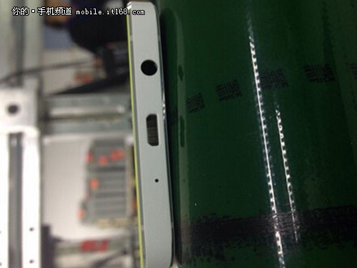 Alleged-Samsung-Galaxy-S6-leaked-images4