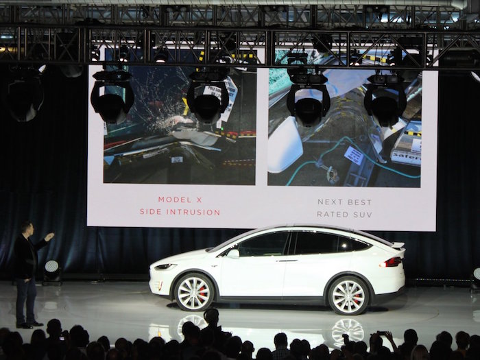 musk-opened-the-presentation-by-going-over-the-practical-features-of-the-model-x-such-as-side-impact-protection