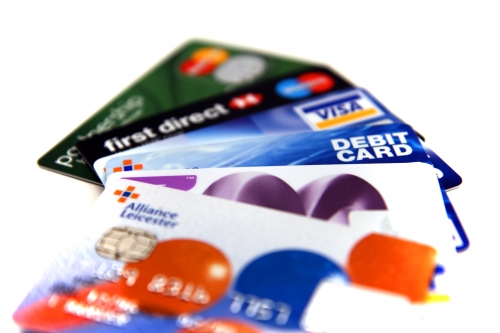 ทางการสหรัฐฯ จับโจรปล้นธนาคารผ่านบัตรเดบิต