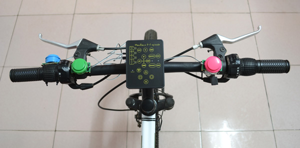 F1-bike-game-control-2