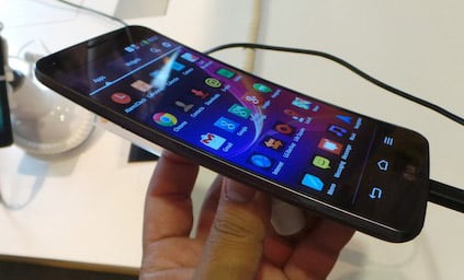 สัมผัสของจริง สมาร์ทโฟนจอโค้ง LG G Flex #TME2014