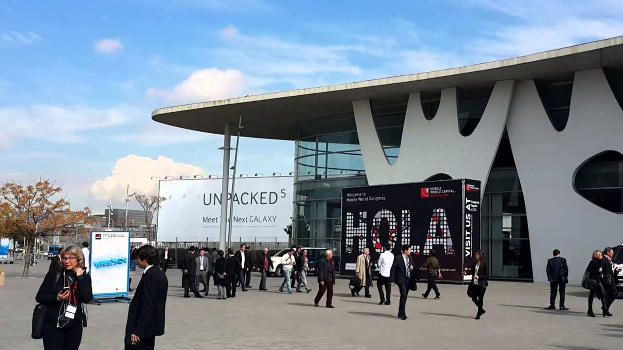 ปีเตอร์กวง ควงไปงาน MWC2014