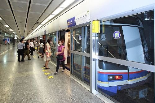 รถไฟฟ้า MRT จ่อขึ้นค่าโดยสารแตะ 42 บาท เริ่ม 3 ต.ค.นี้