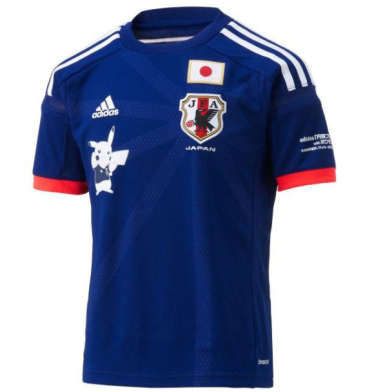 มุ้งมิ้ง..ฟรุ้งฟริ้ง! เปิดตัวเสื้อทีมชาติญี่ปุ่นลุยบอลโลก มีปิกาจูคาดอกนำทัพ