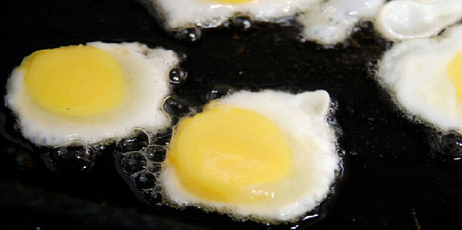 สุดยอดไอเดีย !!! ไข่ไก่เพียง 1 ฟอง สามารถนำมาทำไข่ดาวได้ถึง 7 ฟอง !!!