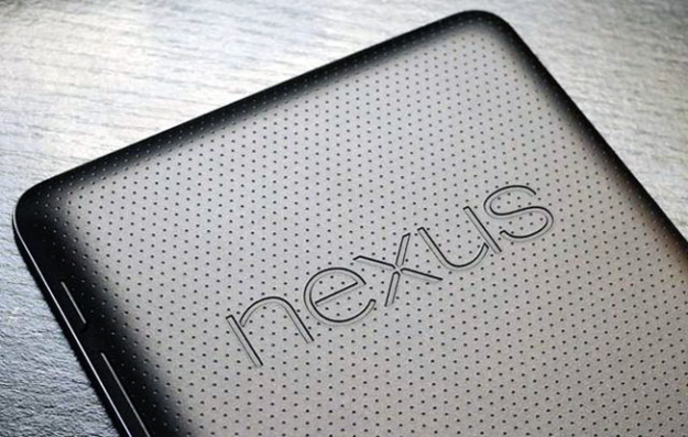 เริ่มแล้ว! เผยภาพหลุดภาพปริศนา ‘Nexus 6’ หน้าตาคล้าย Moto X ว่อนเน็ต