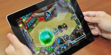 Blizzard เตรียมส่งเกมการ์ดสุดฮิต Heartstone ลง iPhone และ Android