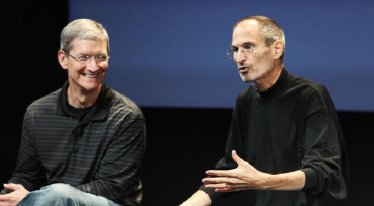 “ยังเก็บในเครื่องเสมอ” Tim Cook ยังเก็บเบอร์โทรฯของ Steve Jobs ไว้ใน contact