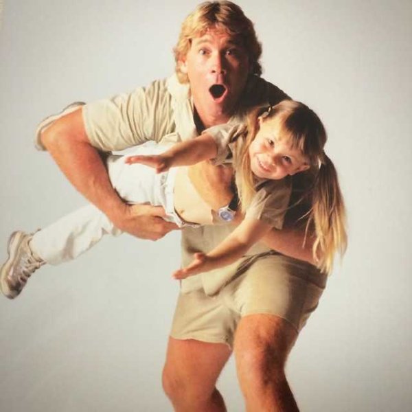 16-year-old-bindi-irwin-crocodile-hunter-fathers-legacy-australia-zoo-18xxx