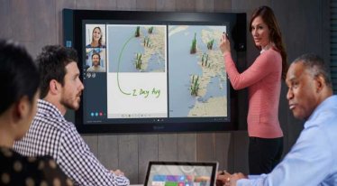 Microsoft เผยราคา Surface Hub ที่ 19,999 ดอลล่าร์ เตรียมวางขายพร้อม Windows 10