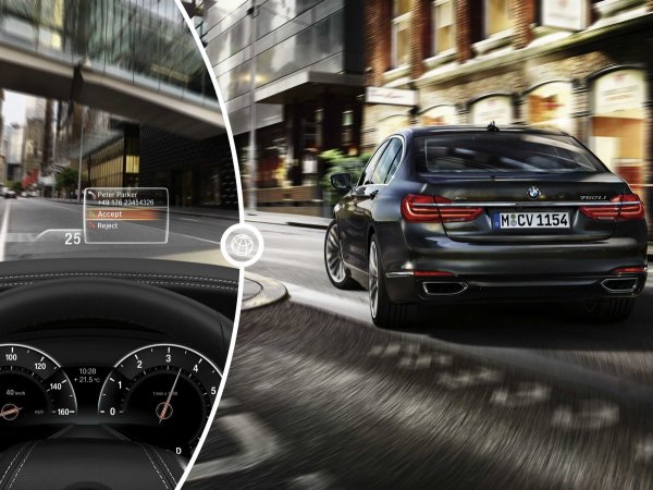 bmw-has-also-updated-the-companys-stellar-heads-up-display