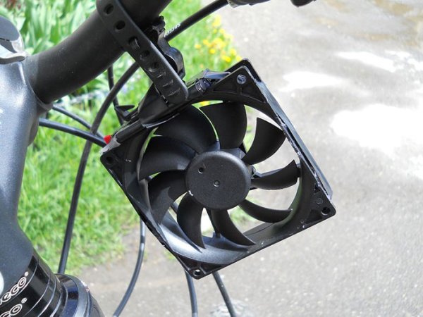 diy-bike-usb-phone-charger-wind-tubine-thomas-romania-5