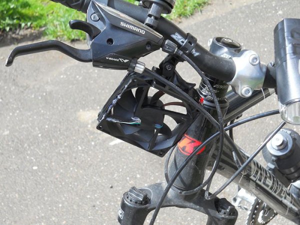 diy-bike-usb-phone-charger-wind-tubine-thomas-romania-8