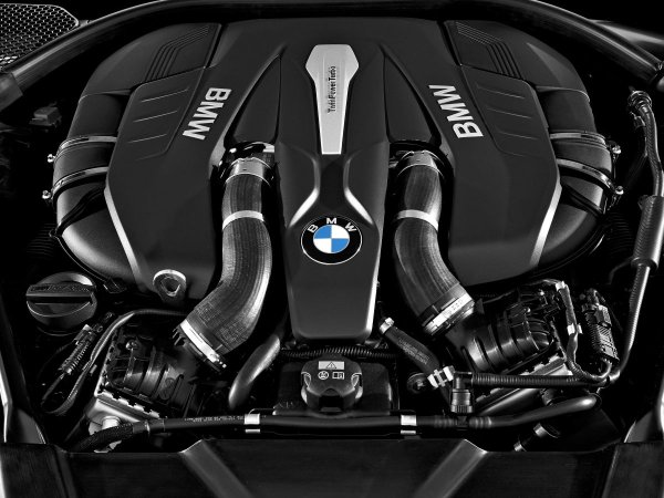 for-propulsion-bmw-will-offer-a-variety-of-its-highly-potent-inline-6-and-v8-twinpower-turbocharged-engines