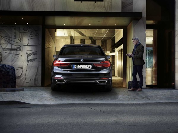 the-2016-bmw-7-series-is-expected-start-at-around-81000-when-it-hits-us-showrooms-in-the-fall-of-2015