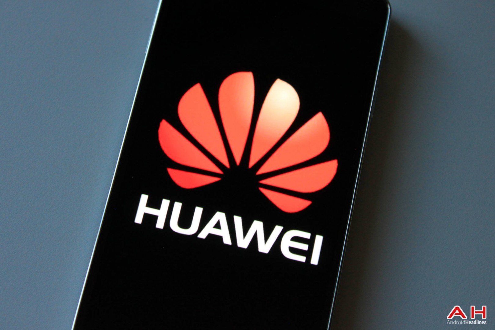ยังแรง! Huawei เบียด Microsoft ขึ้นรั้งตำแหน่งสมาร์ทโฟนเบอร์ 3 ของโลกรองจาก Samsung-Apple