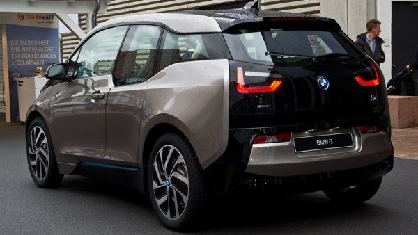 Apple - BMW i3 as Reference EV (2)