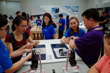 วันแรก Apple Watch ในไทย คนสนใจน้อยอย่างที่คาด