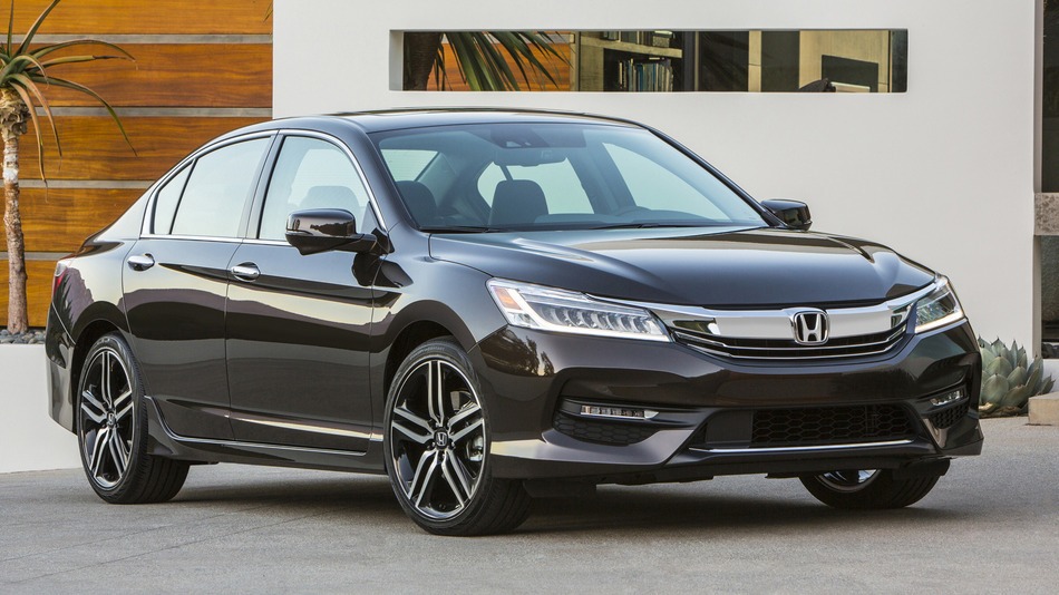 เผย Accord รุ่นปี 2016 เป็นรถรุ่นแรกของ Honda ที่รองรับ CarPlay และ Android Auto
