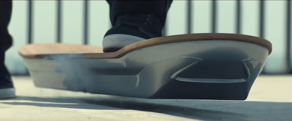 “Lexus Hoverboard” Skateboard ลอยได้ ด้วยเทคโนโลยีแม่เหล็กกำลังสูง!!