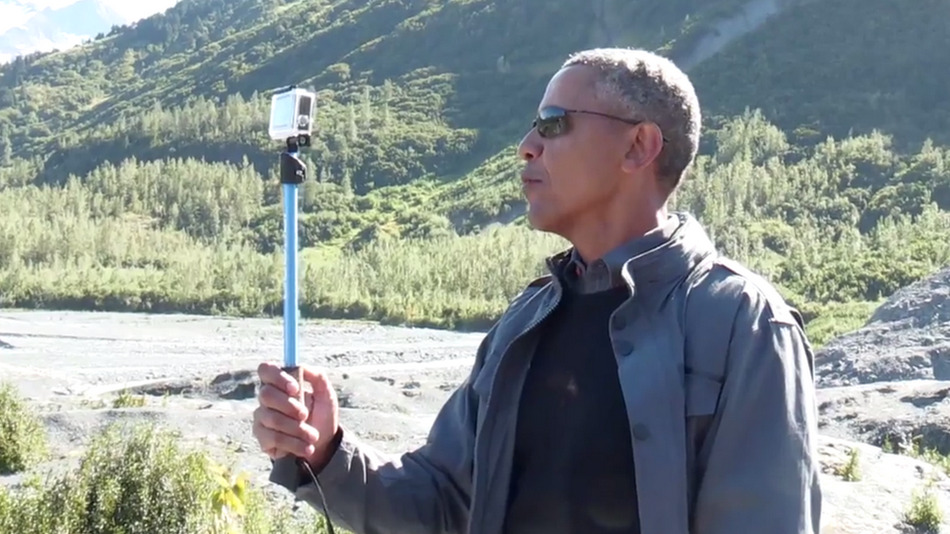 “Barack Obama” อินเทรนด์ เสนอภาพทำงานผ่านเซลฟี่และ GoPro!!