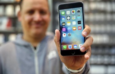 จะเวอร์ไปไหน!? Apple จดสิทธิบัตรใหม่มีเกราะยื่นออกมาป้องกันจอไอโฟนแตกก่อนตกพื้น