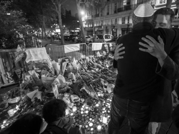 635831280411853987-EPA-FRANCE-PARIS-ATTACKS