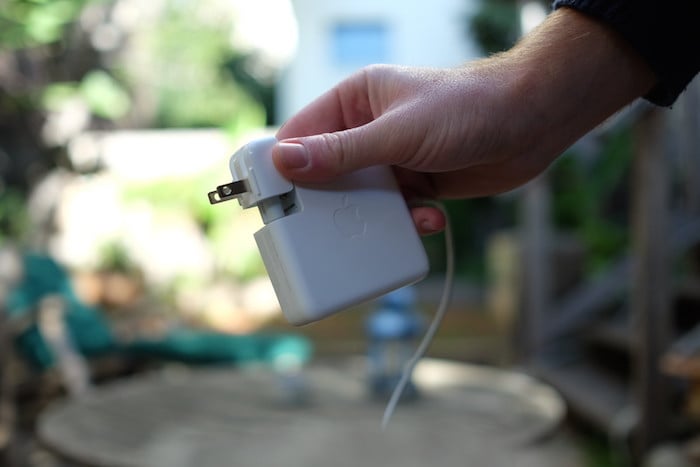 Apple เอาใจนักเดินทาง ออก “World Adapter” ชุดเดียวใช้ชาร์จไฟได้ทั่วโลก