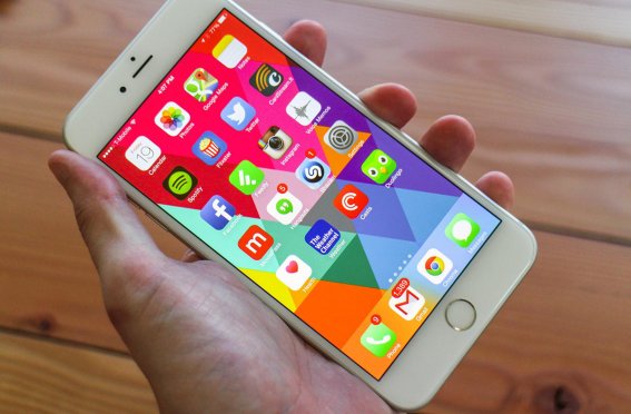 Apple จะใช้หน้าจอ OLED กับ iPhone ในปี 2018