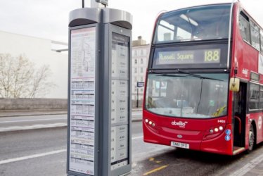 อังกฤษนำร่องเริ่มเปลี่ยนป้ายรถเมล์ในลอนดอนมาใช้แบบ e-paper แล้ว