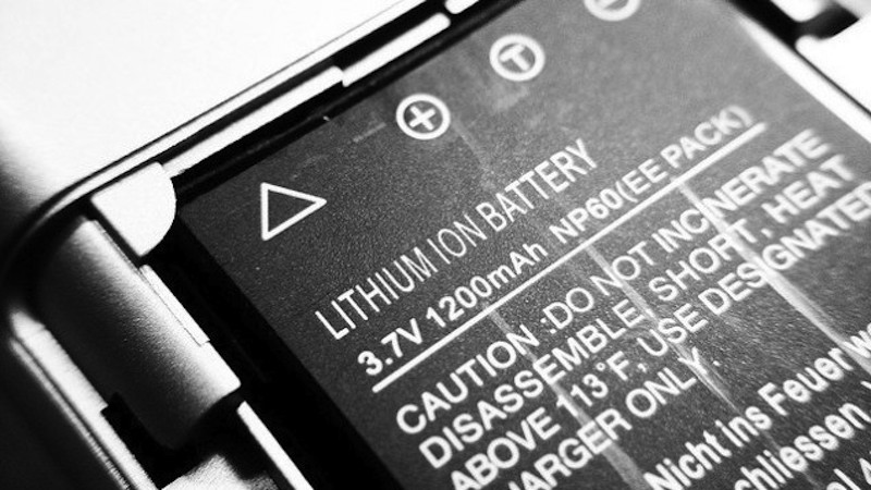 lithium-ion-battery-640x360-635x357