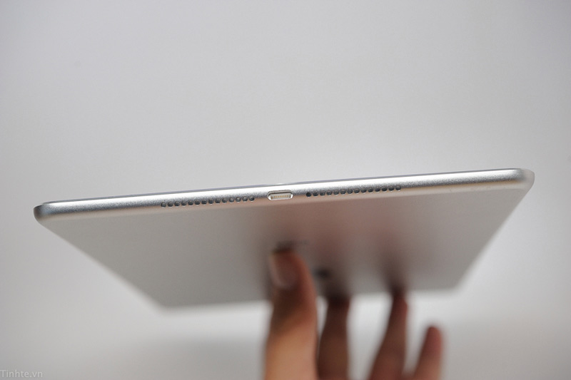 หลุด ภาพร่างของ iPad Air 3 เผยให้เห็นลำโพง 4 ตัว, Smart Connector และแฟลช LED