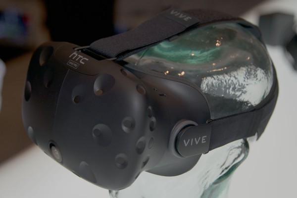 htc-vive-pre-handson_5222-1500x1000