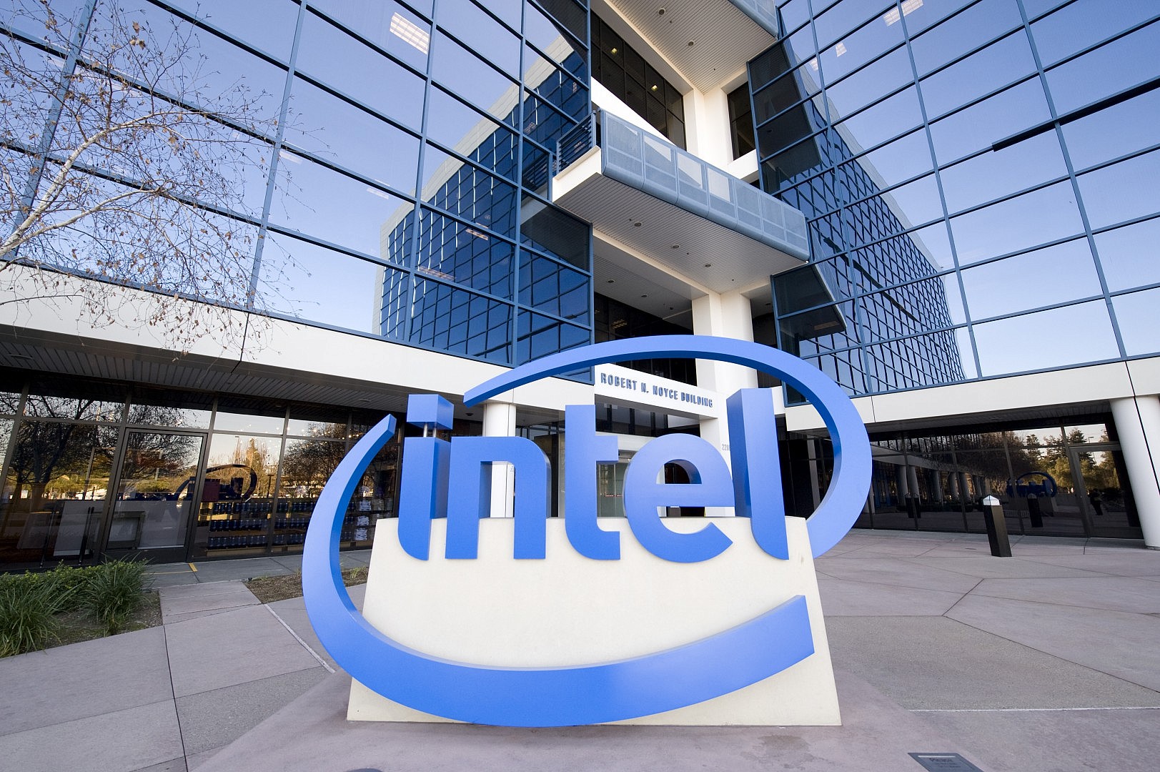 Intel เริ่มแตะเบรค ปรับการอัพเกรด CPU แบบ Tick-Tock เป็นทุก 3 ปีแทน