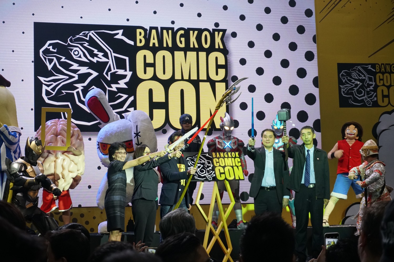 Bangkok Comic Con 2016 ปีนี้จัดเต็ม ยิ่งใหญ่กว่าทุกปี !!