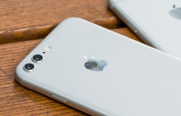 ภาพหลุดล่าสุด แสดงข้อแตกต่างระหว่าง iPhone 7 และ iPhone 7 Plus อย่างชัดเจน