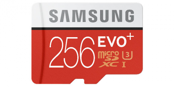 Samsung-256-GB-microSD-card-01