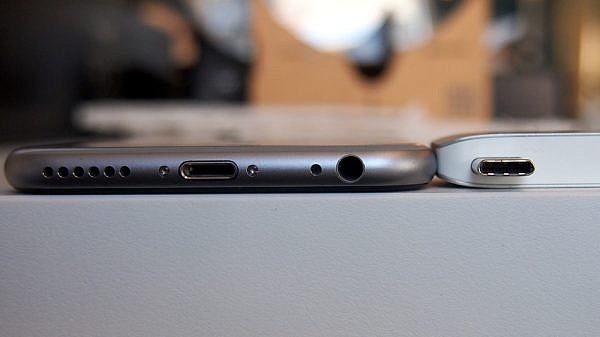 ภาพหลุดล่าสุดจากประเทศจีน แสดงให้เห็นว่า iPhone 7 จะยังคง “มี” ช่องเสียบหูฟัง