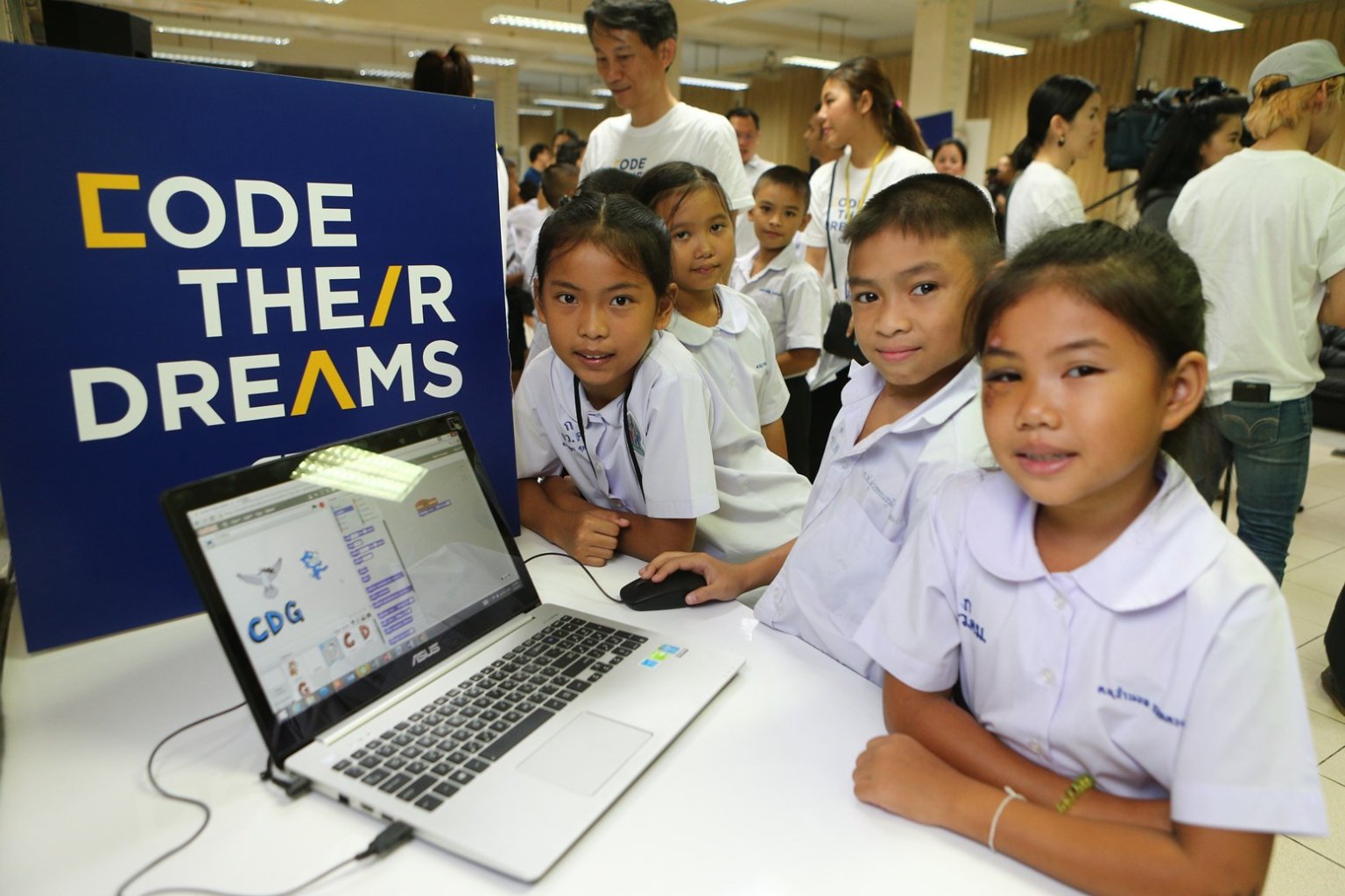 Code Their Dreams โครงการสนับสนุนเด็กไทยให้เขียนโปรแกรมจาก CDG - BT beartai