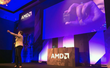 AMD's CEO Dr Lisa Su ได้โชว์ CPU Zen ตัวเป็น ๆ ภายในงาน Computex 2016