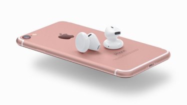 Apple กำลังพัฒนาหูฟังไร้สาย และอาจใช้ชื่อ “AirPods”
