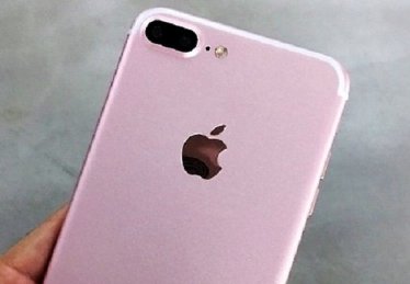 หลุด! iPhone 7 Plus สี Rose Gold โชว์กล้องหลัง 2 ตัว