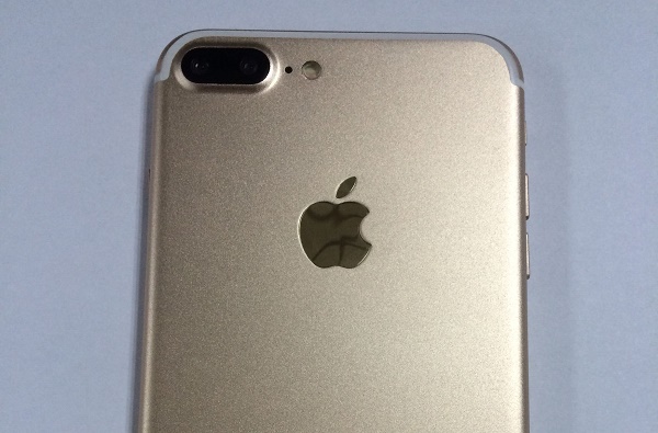 หลุด! iPhone 7 และ 7 Plus สีทองและ Space Black พร้อมกล้องหลัง 2 ตัว