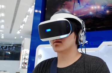 แบไต๋ทดลองเล่น PlayStation VR พบ Pre-Order เต็ม ของขายอาจมาหลังปีใหม่!