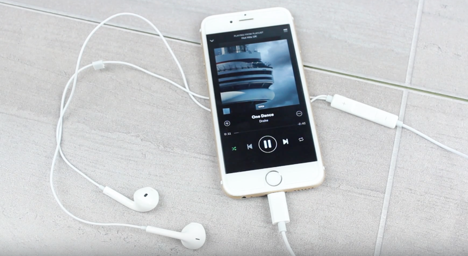 หลุดคลิปวิดีโอทดสอบใช้งานหูฟัง EarPods ที่เปลี่ยนมาใช้พอร์ต Lightning!!