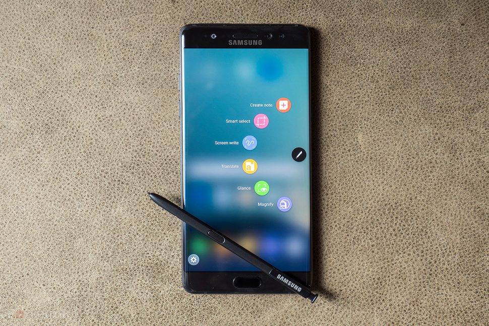 เผยภาพเครื่อง Samsung Galaxy Note 7R พร้อมจุดที่แตกต่างจากเครื่องเดิม