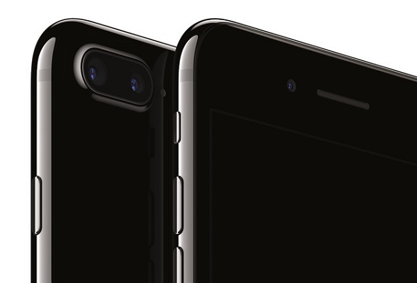 (ต่างประเทศ) ยอดจอง iPhone 7 และ 7 Plus สี Jet Black แน่น: ต้องรอรับสินค้าไปถึงเดือนพฤศจิกายน