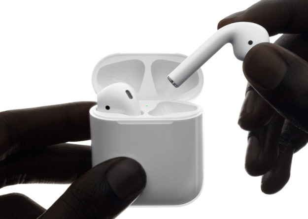 หูฟังไร้สาย AirPods อาจเปิดจำหน่ายภายในอาทิตย์หน้า