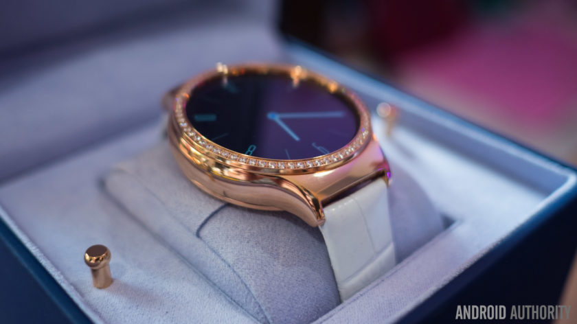 สื่อนอกลือ Huawei ซุ่มเงียบทำ smartwatch บน Tizen OS