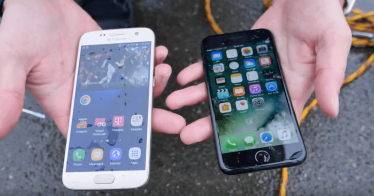 ทดสอบถ่วง iPhone 7 และ Galaxy S7 ในน้ำลึกกว่า 10 เมตร ใครจะอยู่ใครจะไป!!